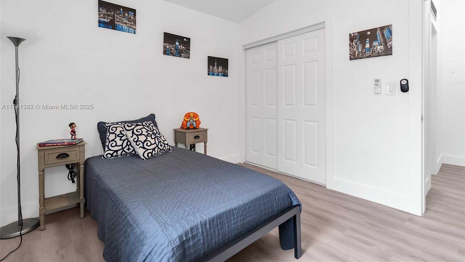 Small Image of 658 SOUTH WEST 1ST CT, Boynton Beach Number 33