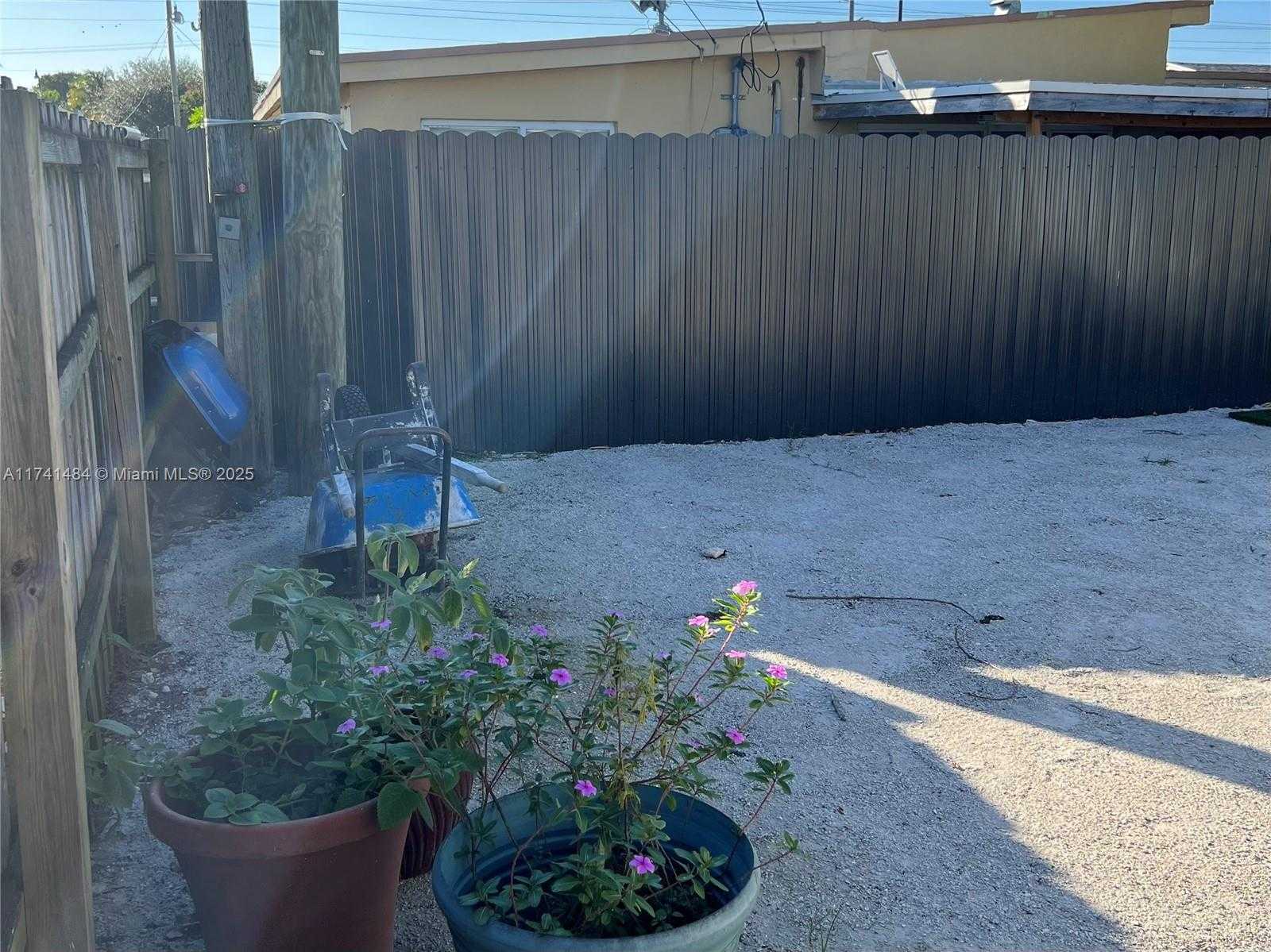 Small Image of 3771 NORTH EAST 16TH AVE, Pompano Beach Number 13