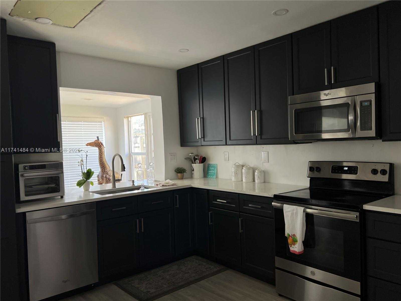 Small Image of 3771 NORTH EAST 16TH AVE, Pompano Beach Number 34