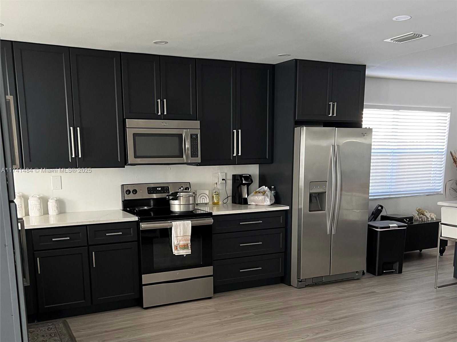Small Image of 3771 NORTH EAST 16TH AVE, Pompano Beach Number 4