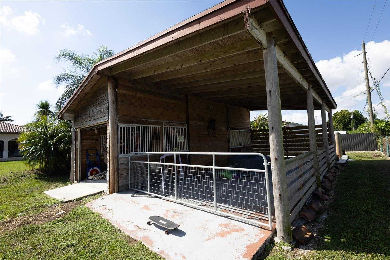 Small Image of 20875 SOUTH WEST 236TH ST, Homestead Number 33