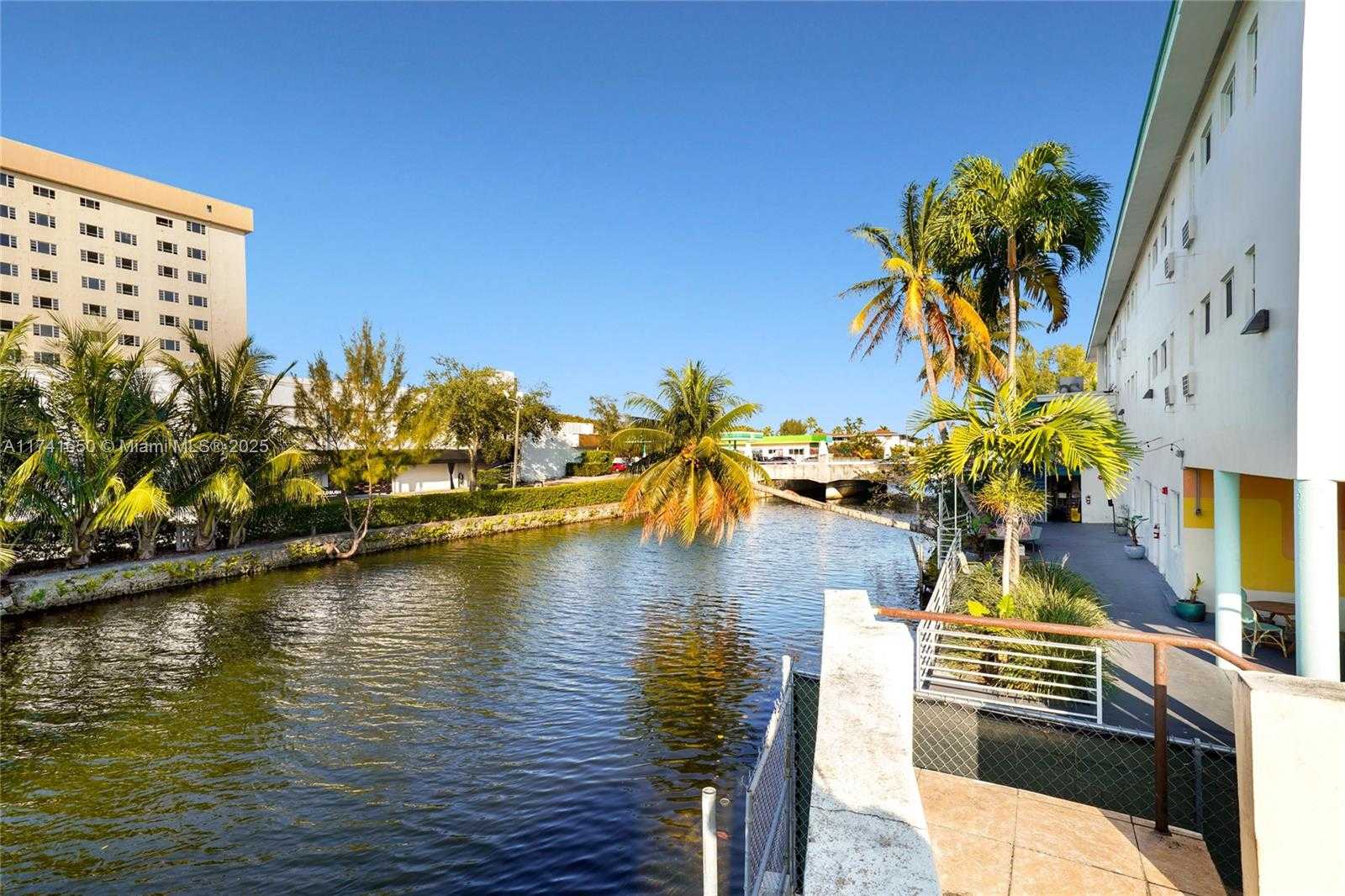 Small Image of 565 NORTH EAST 77TH ST, Miami Number 12