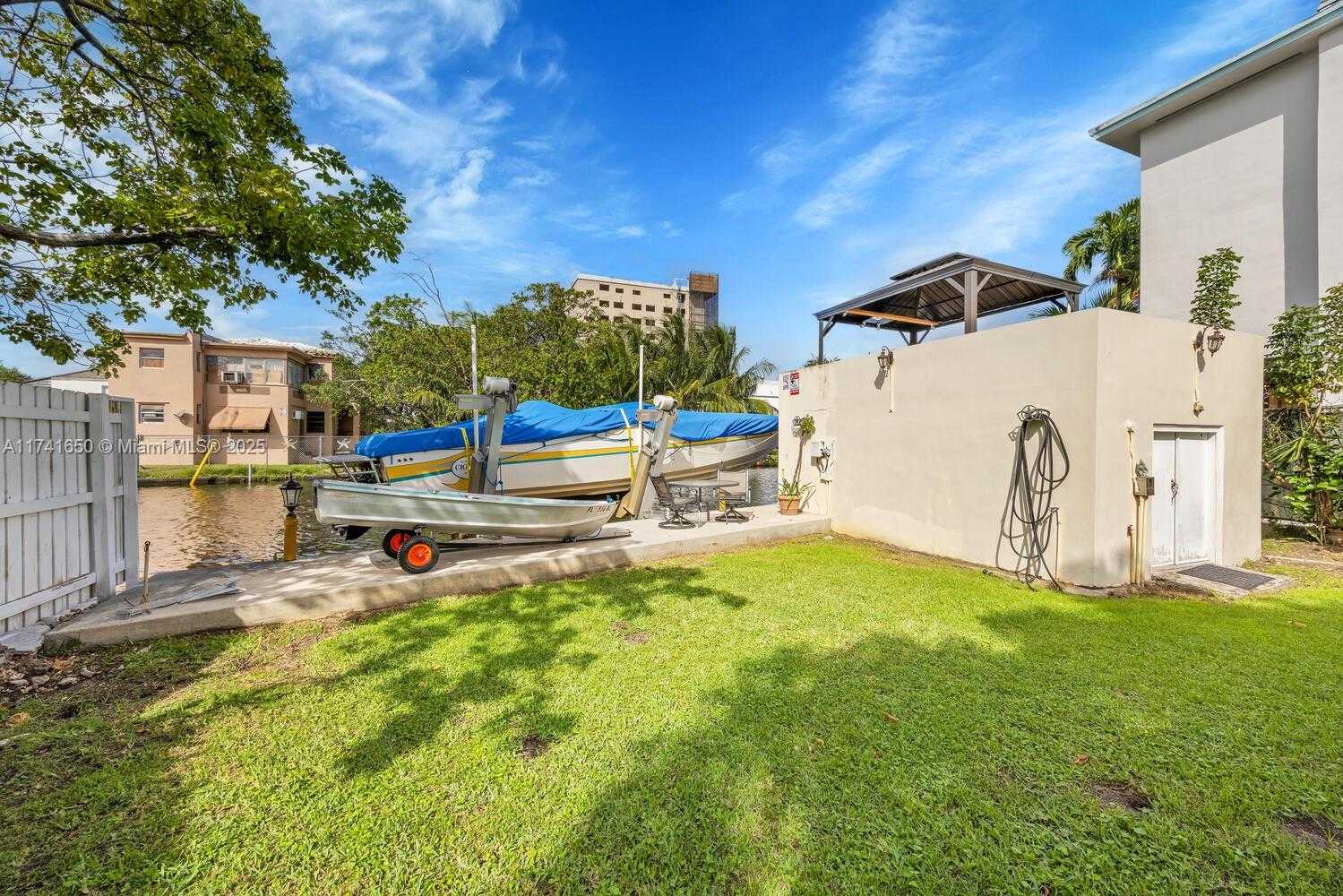 Small Image of 565 NORTH EAST 77TH ST, Miami Number 9