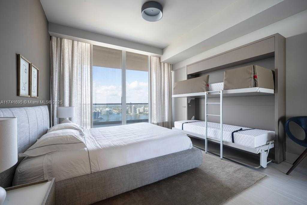 Small Image of 18501 Collins Ave Apartment 3504, Sunny Isles Beach, FL 33160, USA Number 6