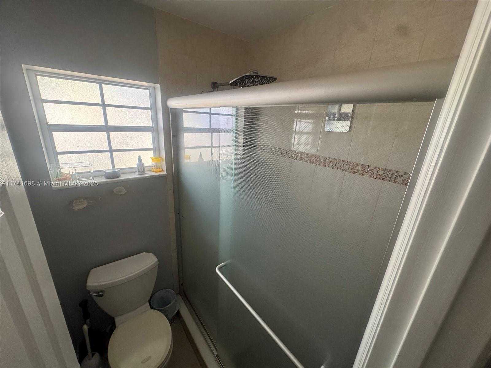 Imagen de Pequeño Objeto