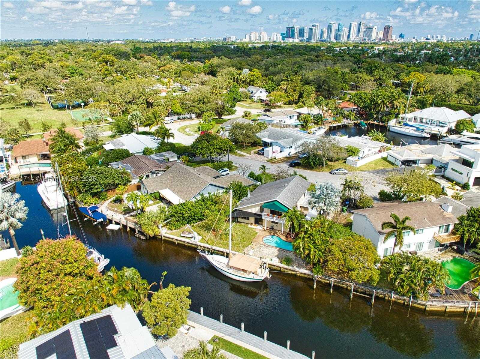 Small Image of 1613 SOUTH WEST 17TH AVE, Fort Lauderdale Number 30