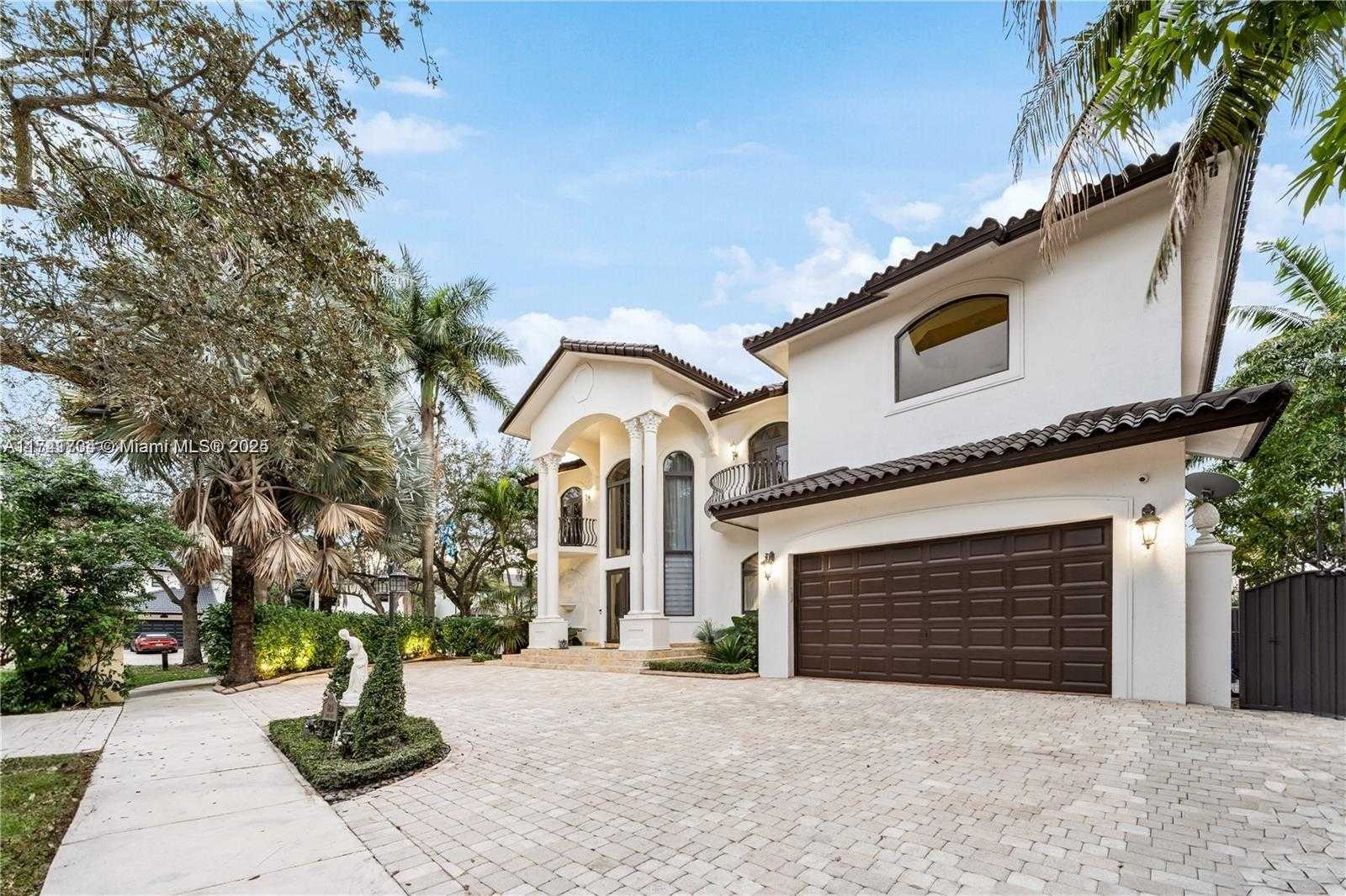 Small Image of 8200 NORTH WEST 163RD ST, Miami Lakes Number 10