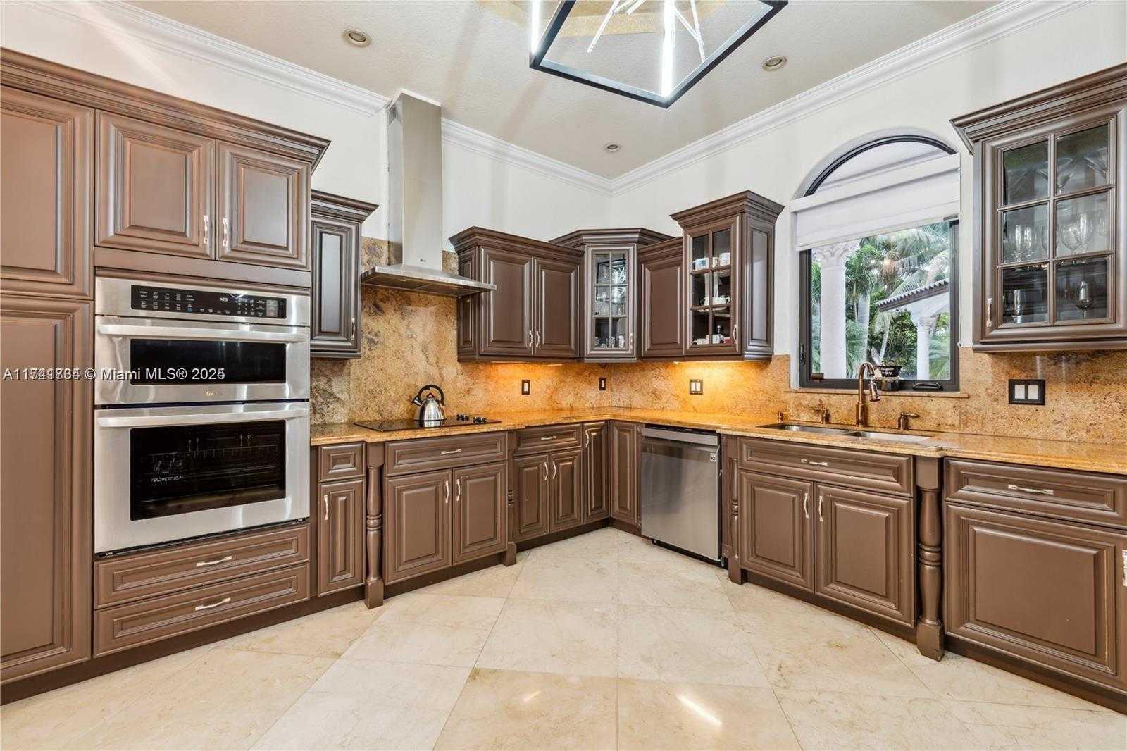 Small Image of 8200 NORTH WEST 163RD ST, Miami Lakes Number 32