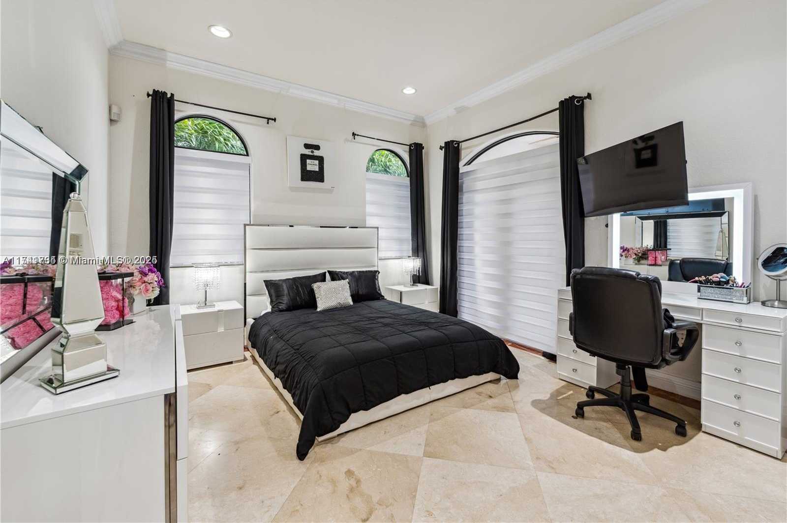 Small Image of 8200 NORTH WEST 163RD ST, Miami Lakes Number 36