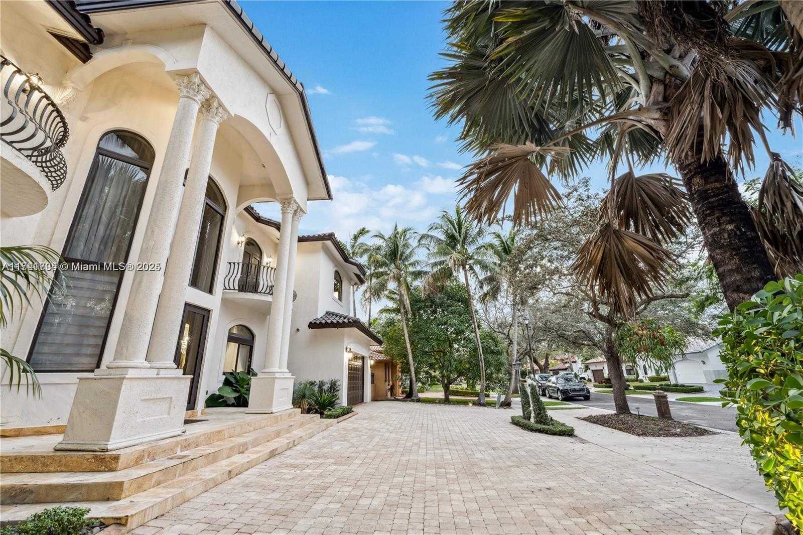 Small Image of 8200 NORTH WEST 163RD ST, Miami Lakes Number 6
