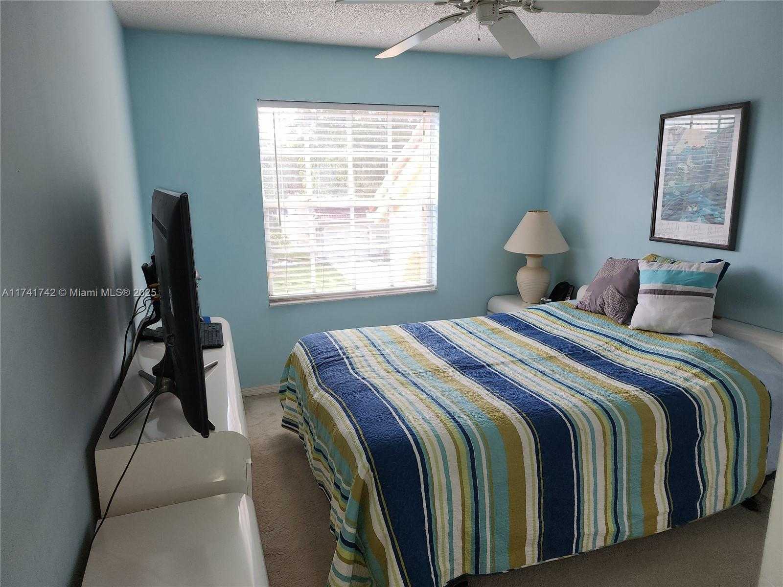 Small Image of 10265 NORTH SERENE MEADOW DR N, Boca Raton Number 21