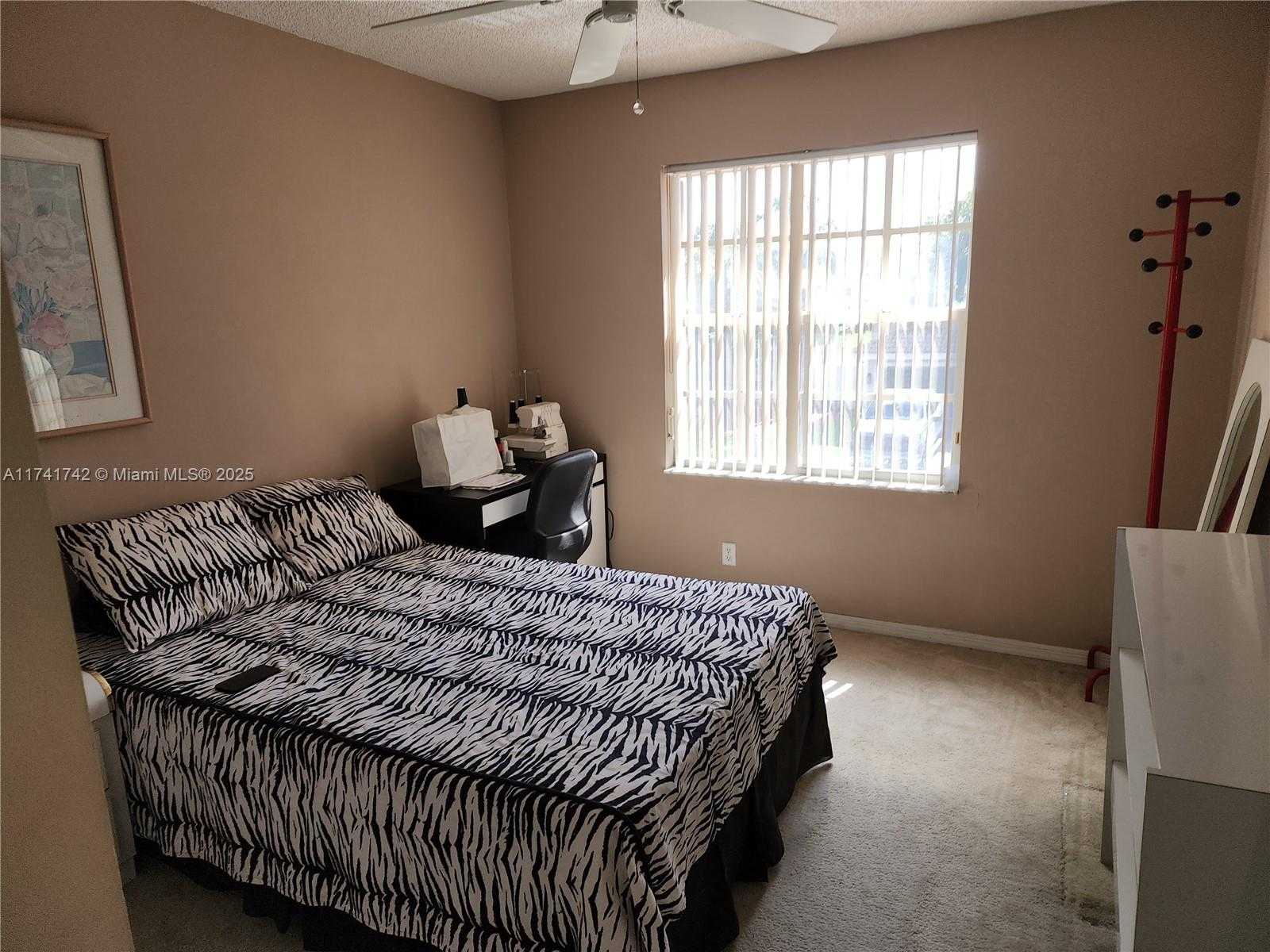 Small Image of 10265 NORTH SERENE MEADOW DR N, Boca Raton Number 25