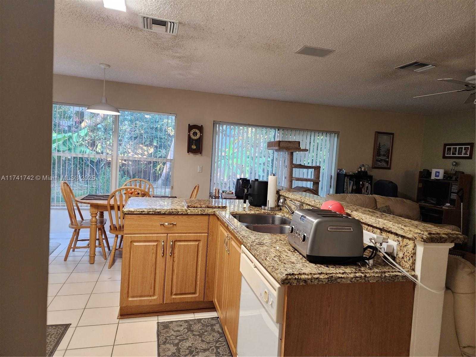 Small Image of 10265 NORTH SERENE MEADOW DR N, Boca Raton Number 36