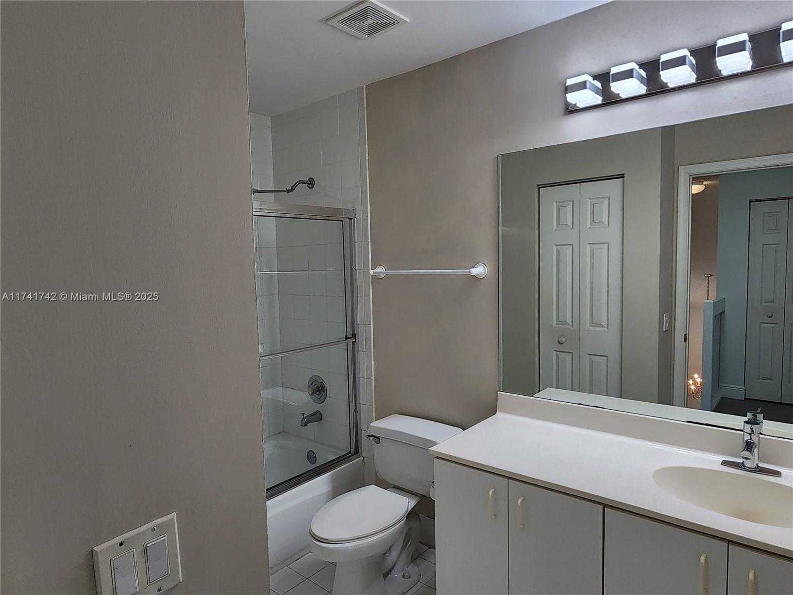 Small Image of 10265 NORTH SERENE MEADOW DR N, Boca Raton Number 41