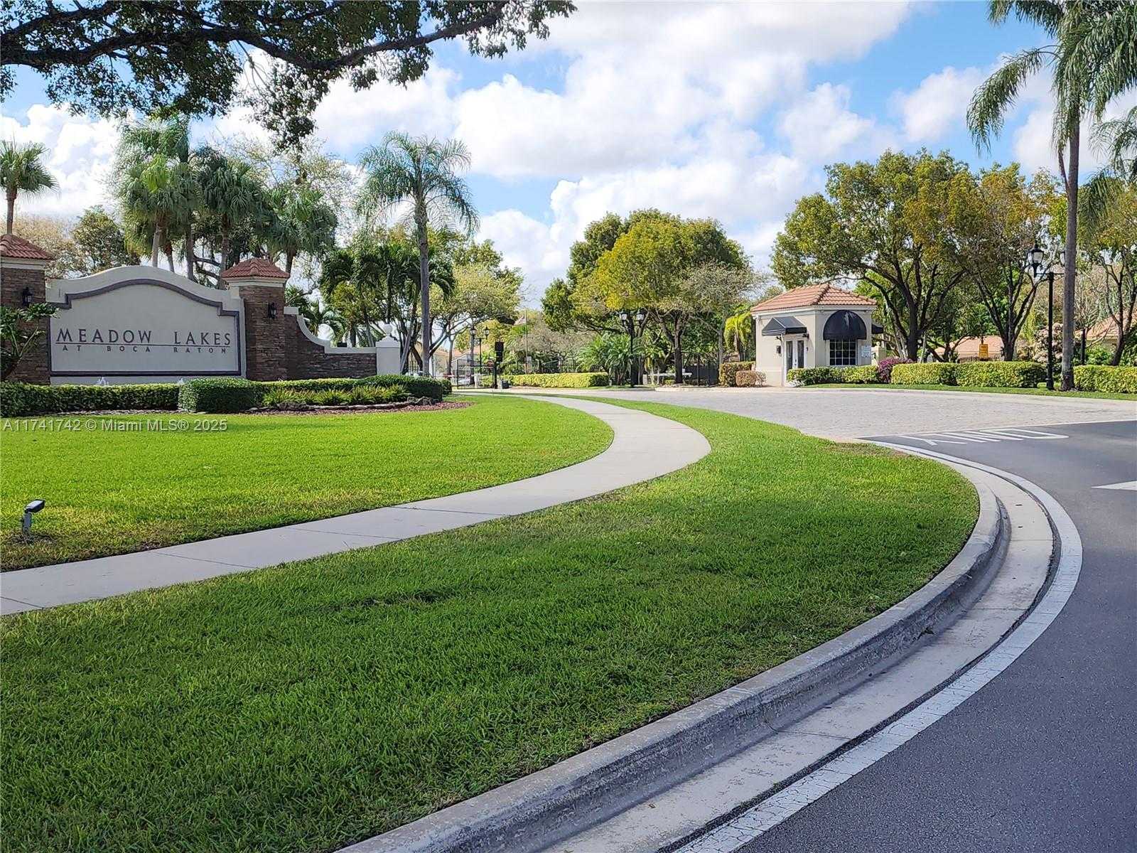 Small Image of 10265 NORTH SERENE MEADOW DR N, Boca Raton Number 5