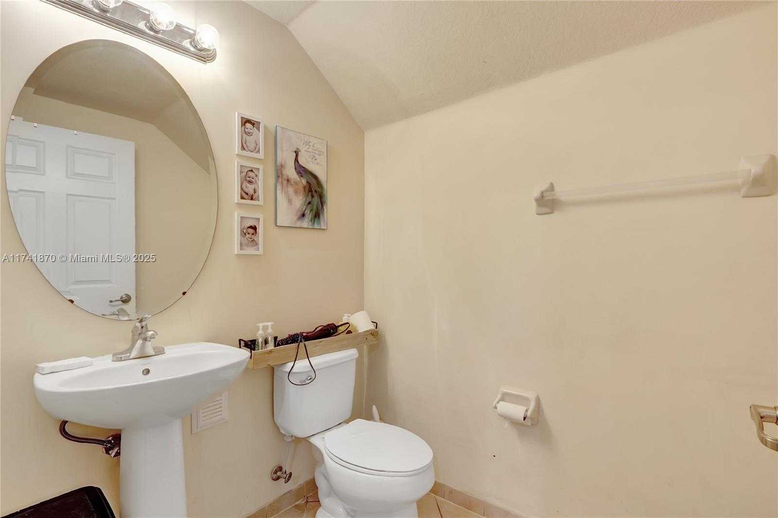 Small Image of 338 NORTH EAST 37TH AVE, Homestead Number 8