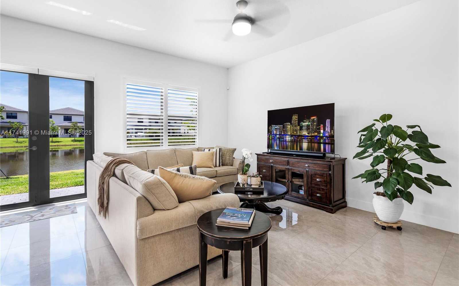 Small Image of 4538 SOUTH WEST 173RD AVE, Miramar Number 12