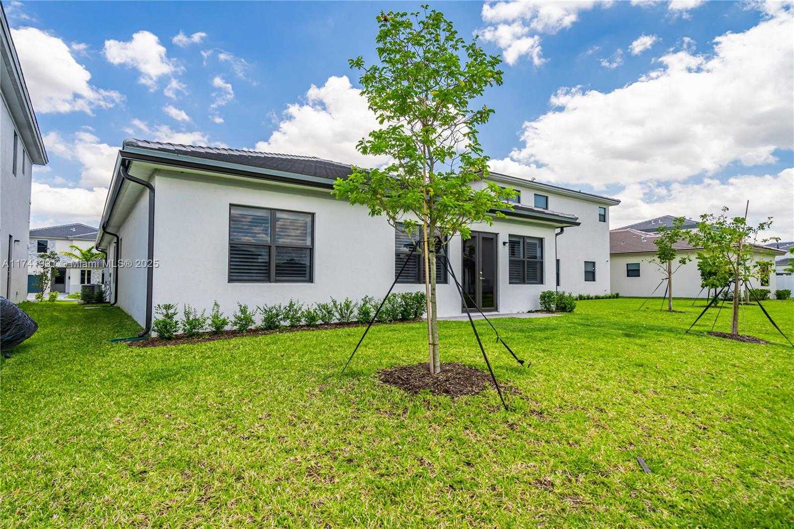 Small Image of 4538 SOUTH WEST 173RD AVE, Miramar Number 37