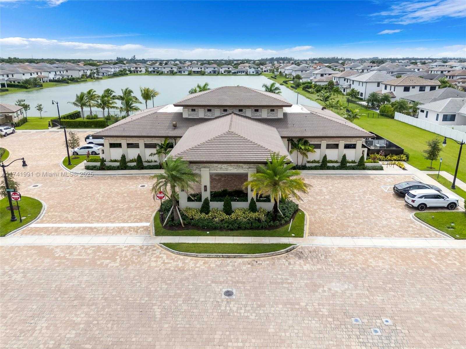 Small Image of 4538 SOUTH WEST 173RD AVE, Miramar Number 45