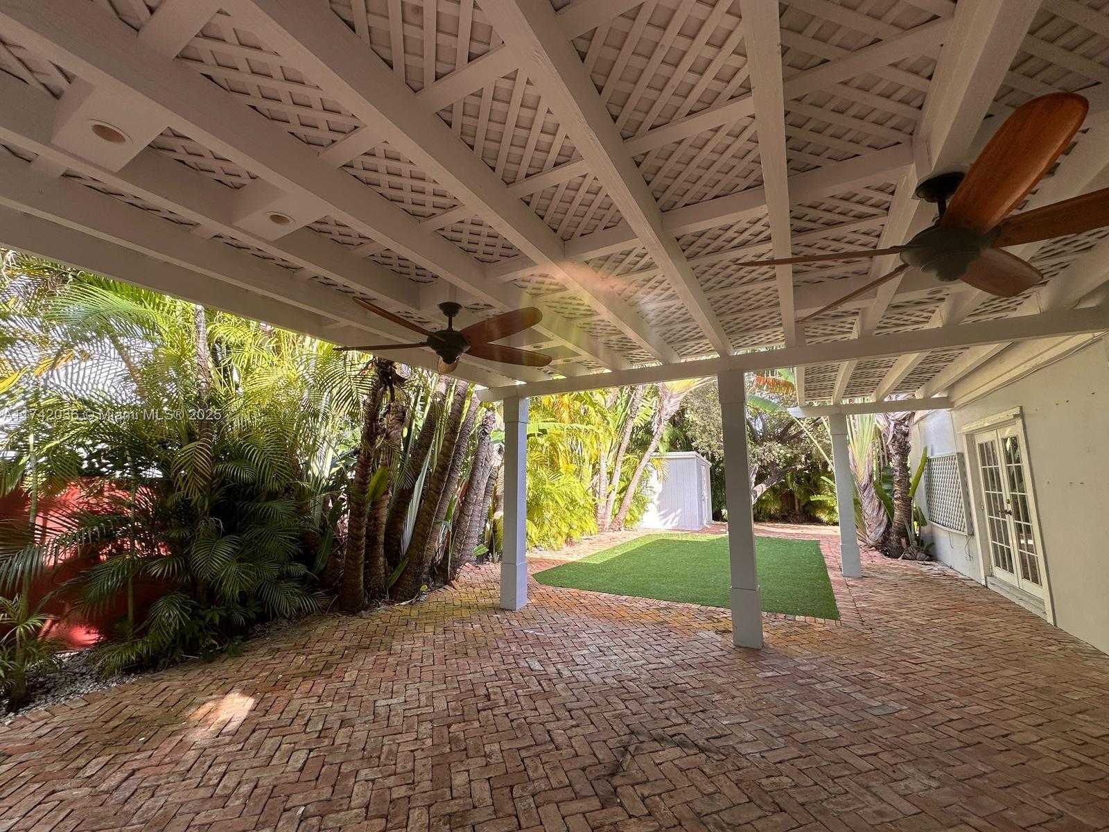 Small Image of 310 GLENRIDGE RD, Key Biscayne Number 16