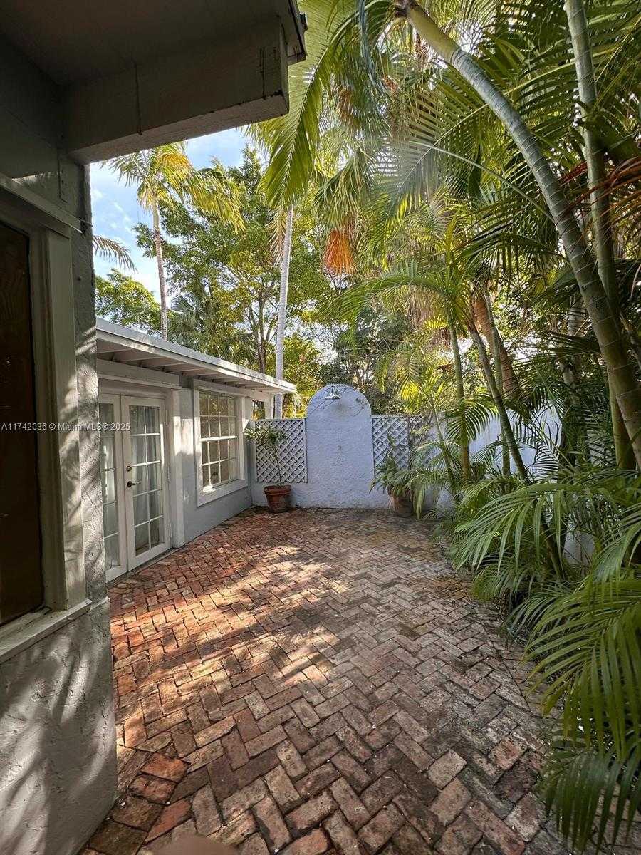 Small Image of 310 GLENRIDGE RD, Key Biscayne Number 22