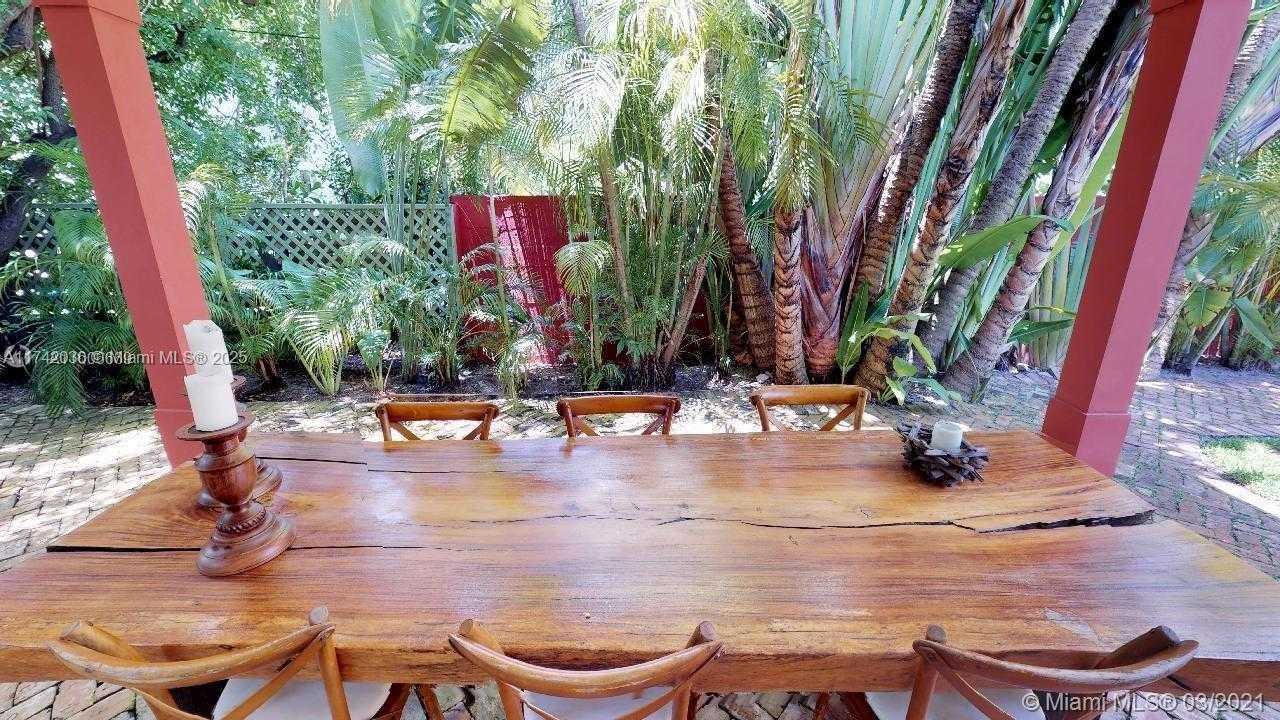 Small Image of 310 GLENRIDGE RD, Key Biscayne Number 26