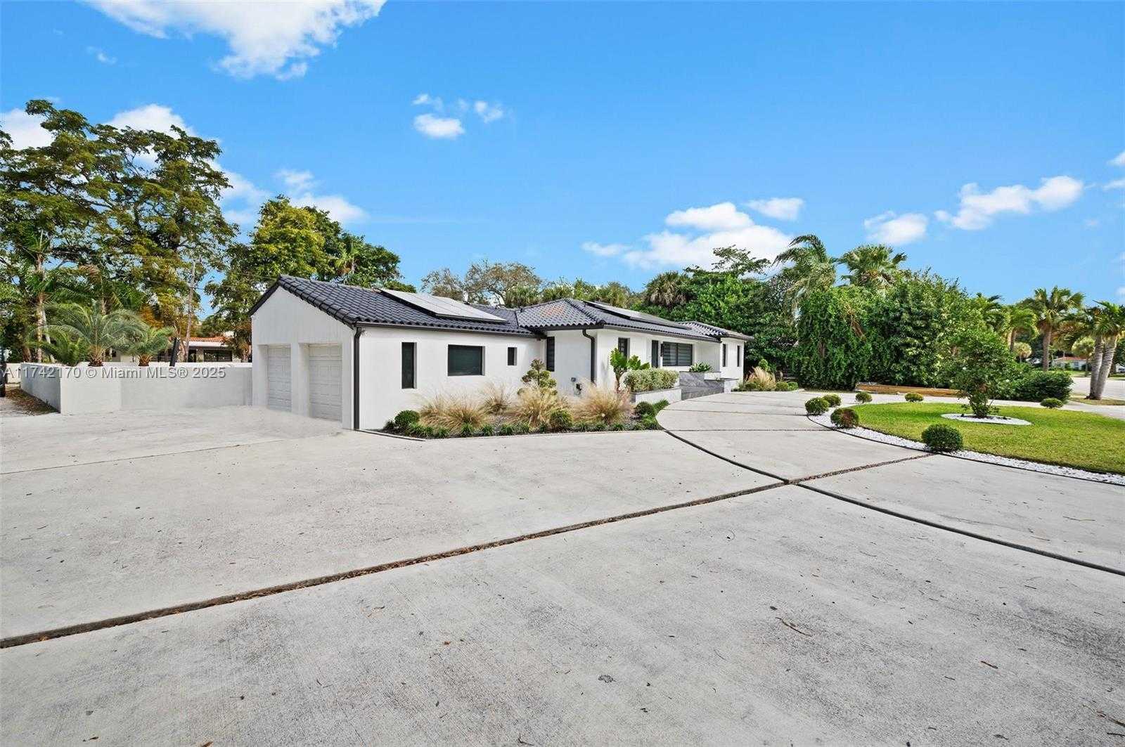 Small Image of 29 NORTH EAST 95TH ST, Miami Shores Number 3