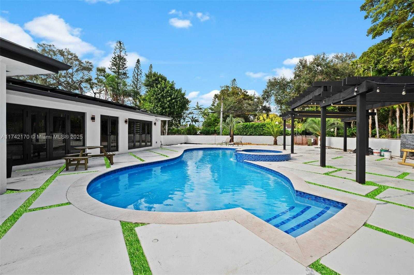 Small Image of 29 NORTH EAST 95TH ST, Miami Shores Number 32