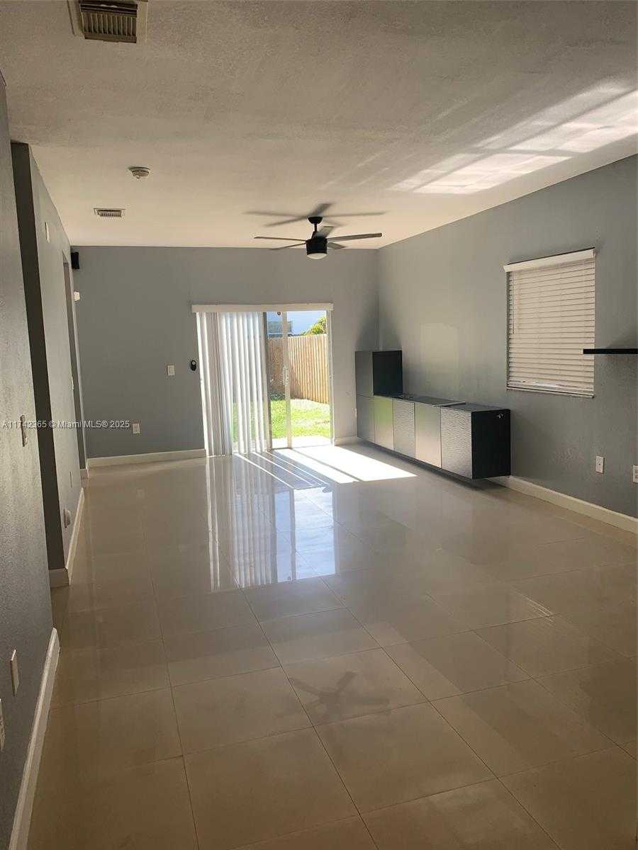 Small Image of 3544 NORTH EAST 3RD DR, Homestead Number 19