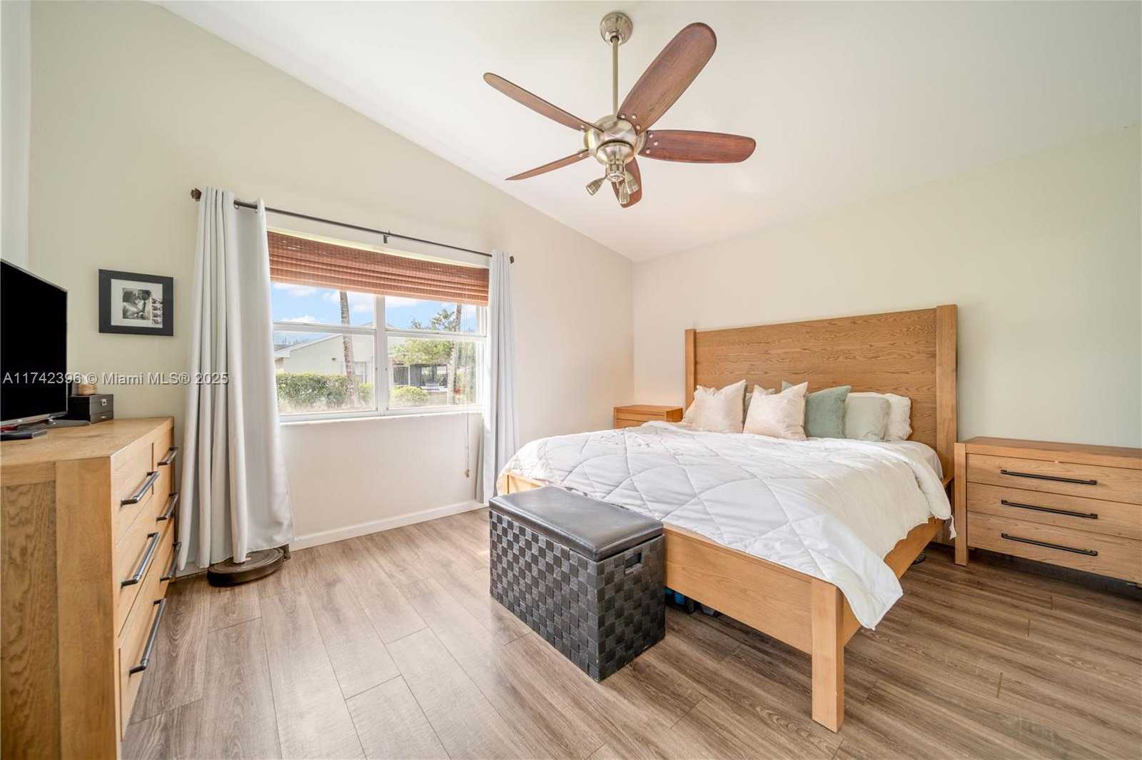 Small Image of 2240 SOUTH EAST 6TH CT, Homestead Number 10