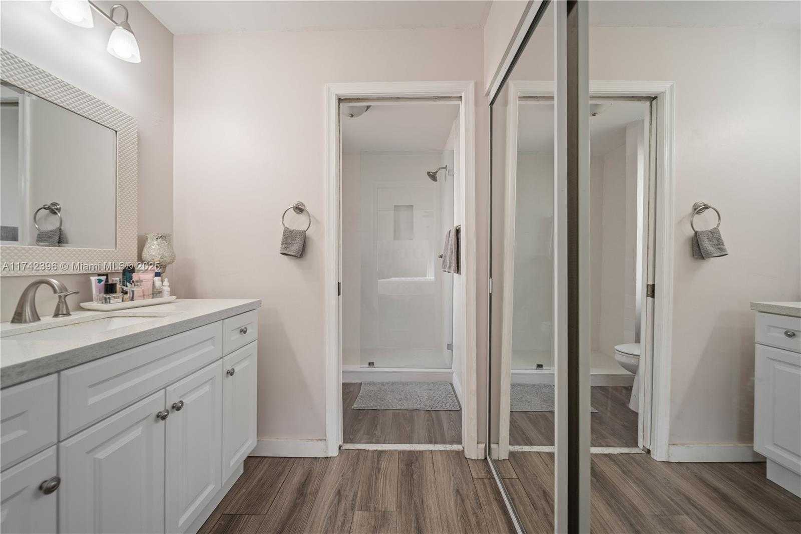 Small Image of 2240 SOUTH EAST 6TH CT, Homestead Number 14