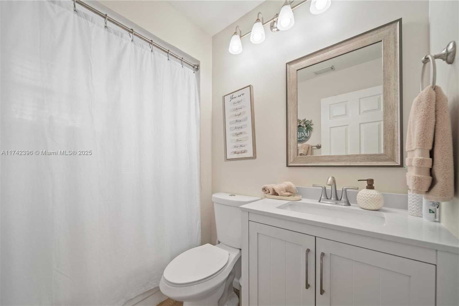Small Image of 2240 SOUTH EAST 6TH CT, Homestead Number 19