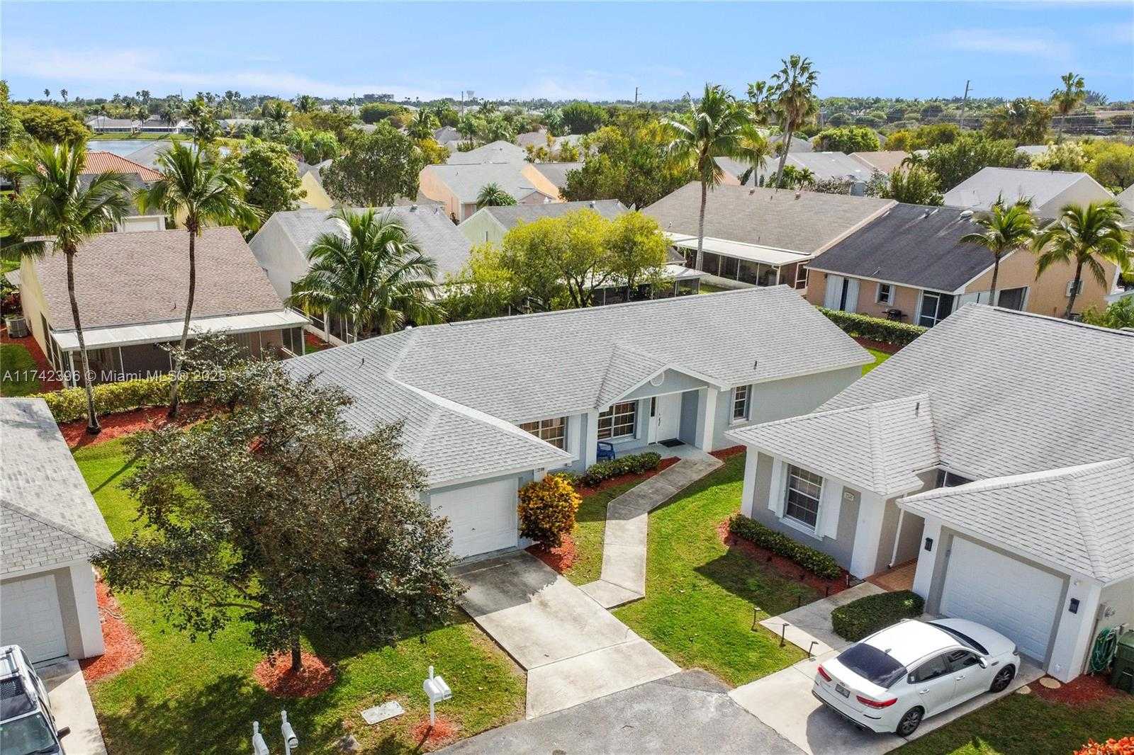 Small Image of 2240 SOUTH EAST 6TH CT, Homestead Number 27