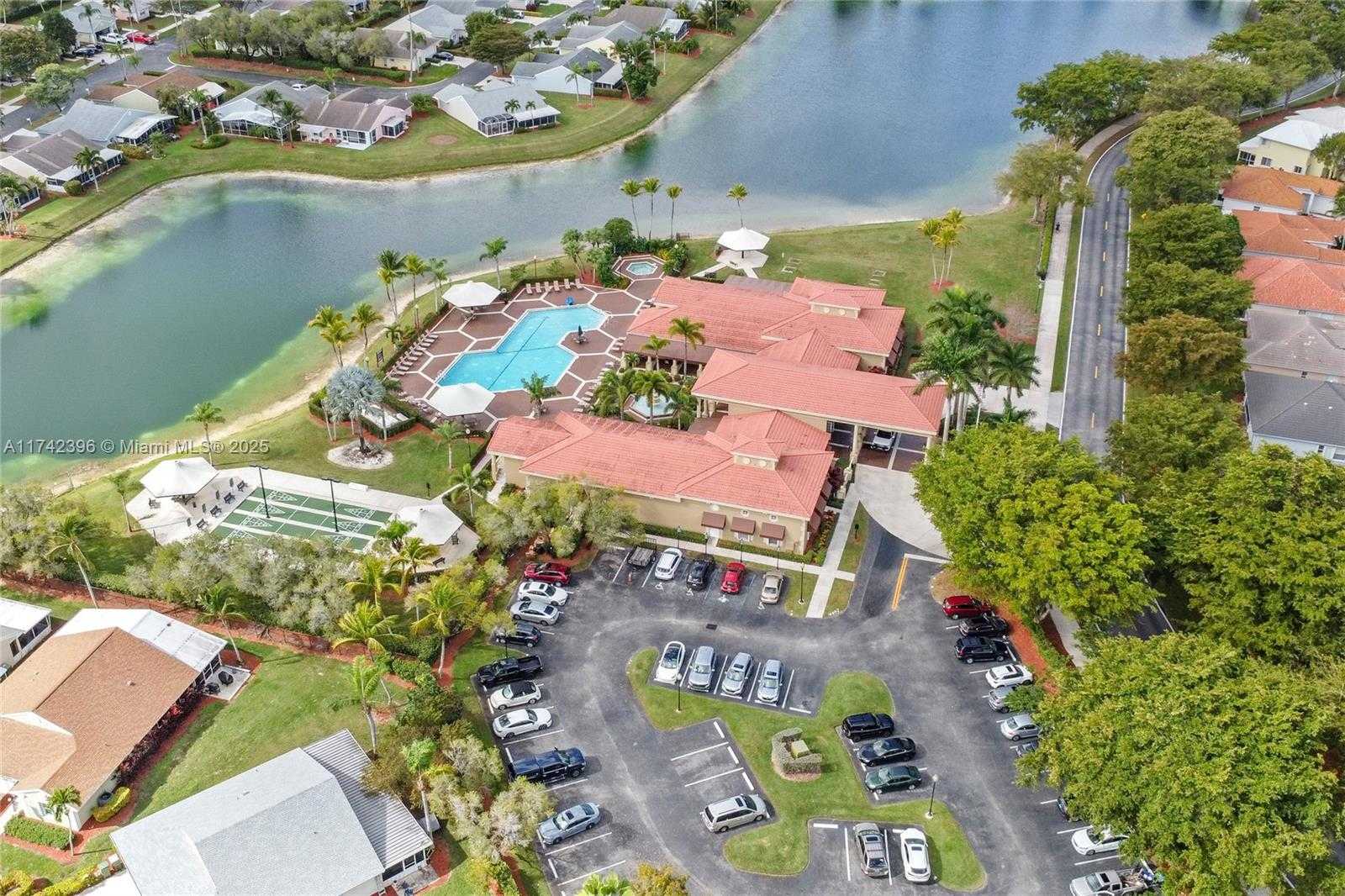 Small Image of 2240 SOUTH EAST 6TH CT, Homestead Number 33