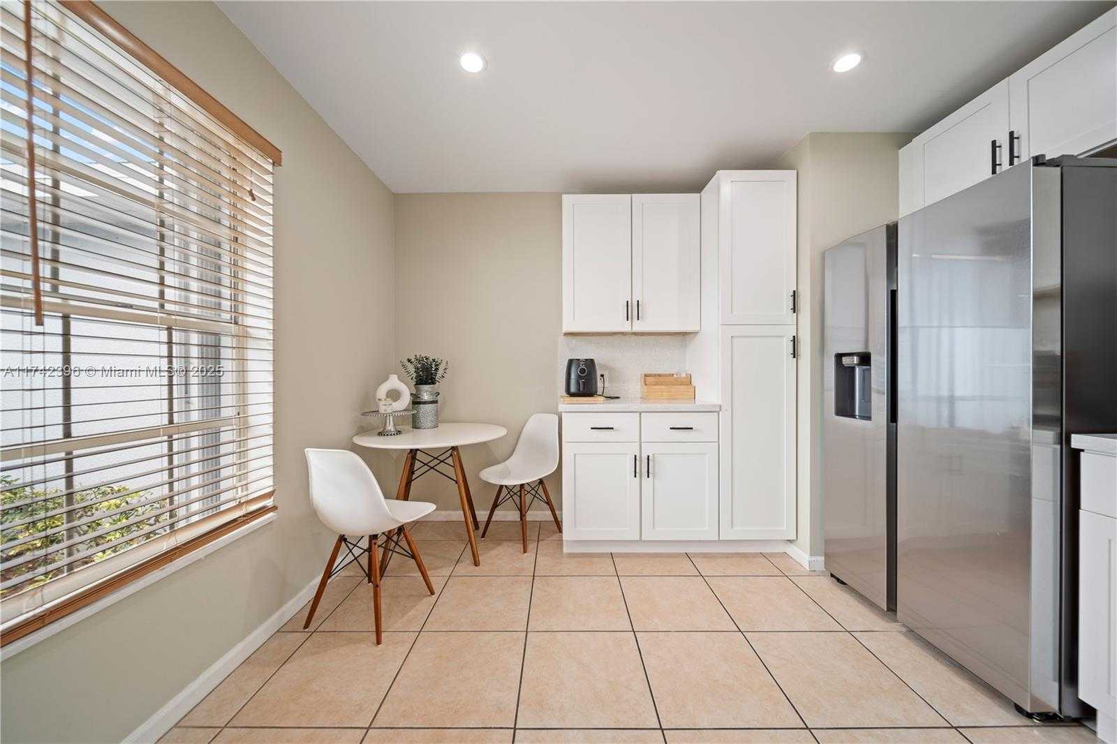 Small Image of 2240 SOUTH EAST 6TH CT, Homestead Number 5