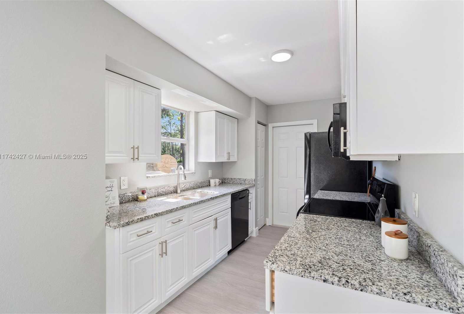 Small Image of 11448 68TH ST N, West Palm Beach Number 12