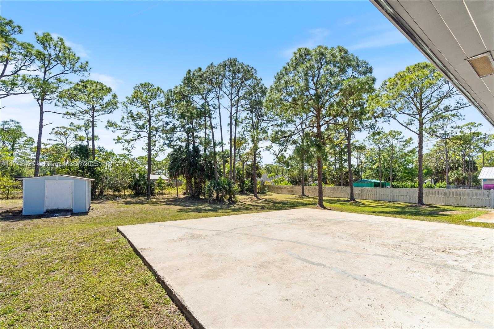 Small Image of 11448 68TH ST N, West Palm Beach Number 2