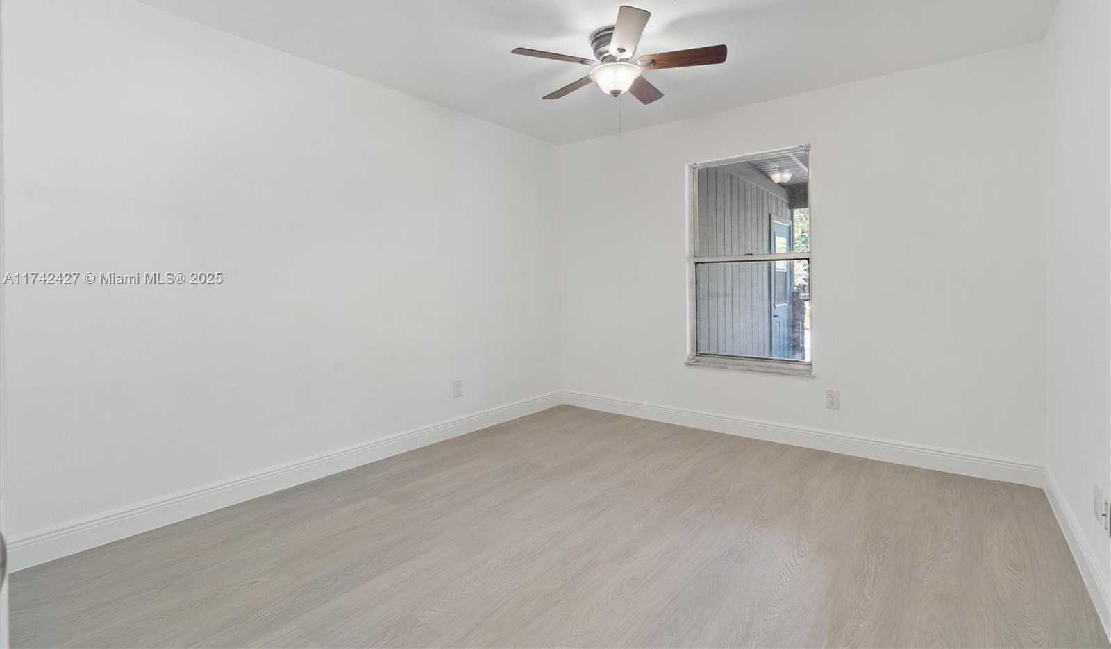Small Image of 11448 68TH ST N, West Palm Beach Number 21
