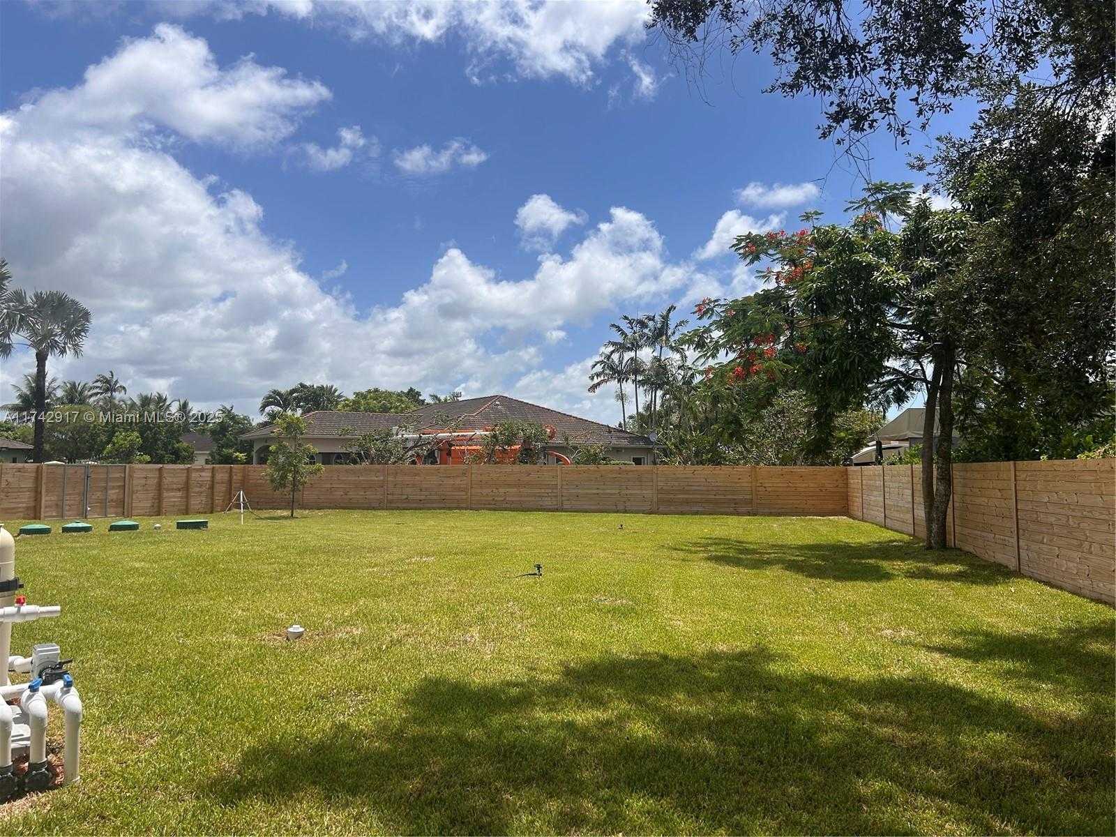 Small Image of 29282 SOUTH WEST 181ST AVE, Homestead Number 36