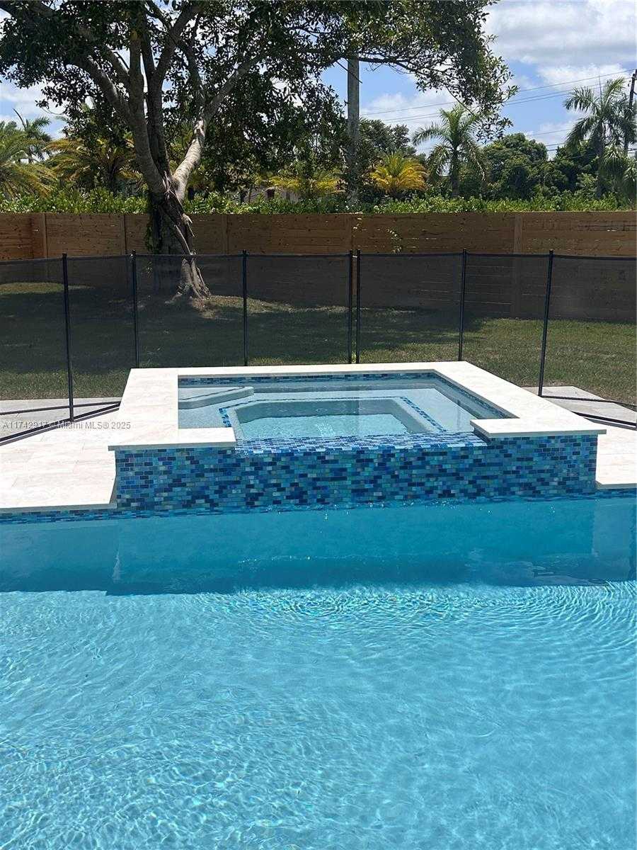 Small Image of 29282 SOUTH WEST 181ST AVE, Homestead Number 40
