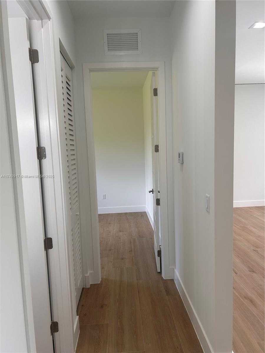 Small Image of 29282 SOUTH WEST 181ST AVE, Homestead Number 43