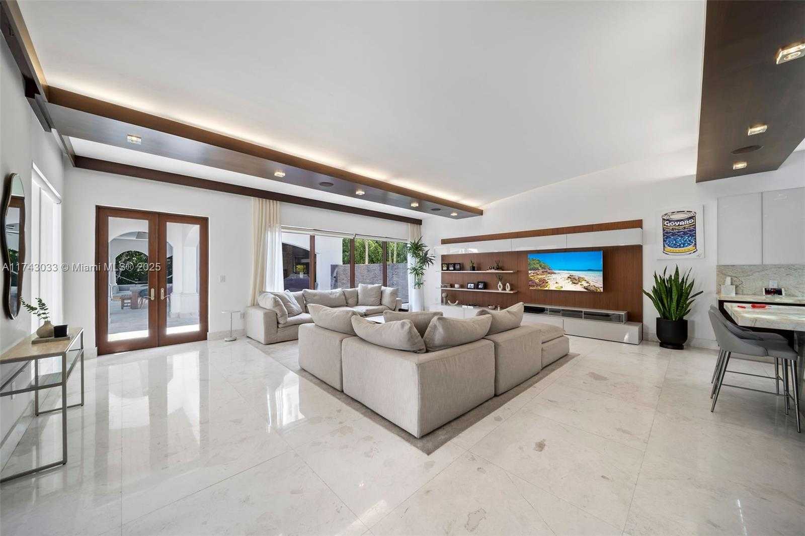 Small Image of 8955 SOUTH WEST 63RD CT, Pinecrest Number 13
