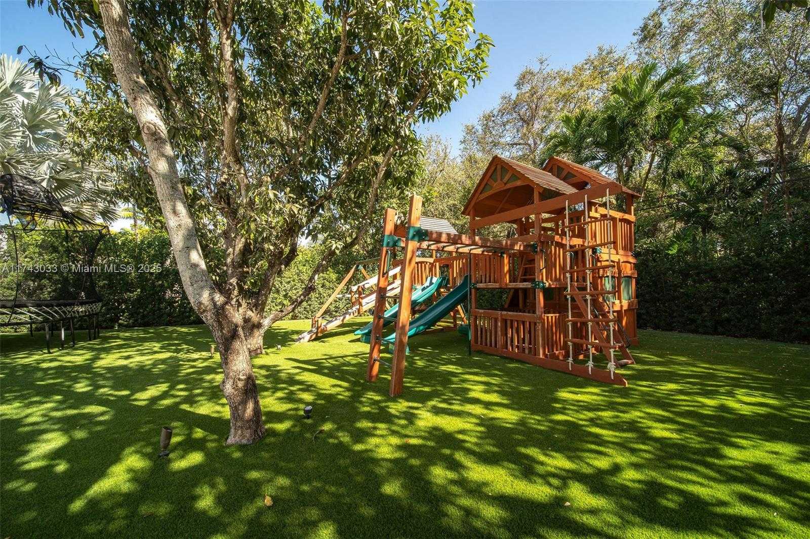 Small Image of 8955 SOUTH WEST 63RD CT, Pinecrest Number 30