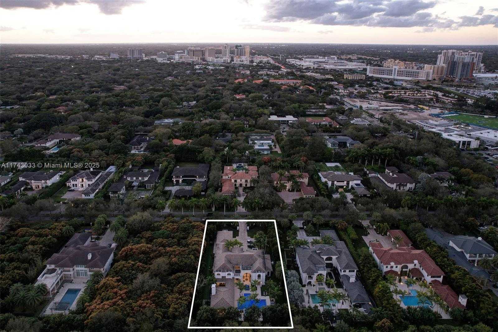 Small Image of 8955 SOUTH WEST 63RD CT, Pinecrest Number 55