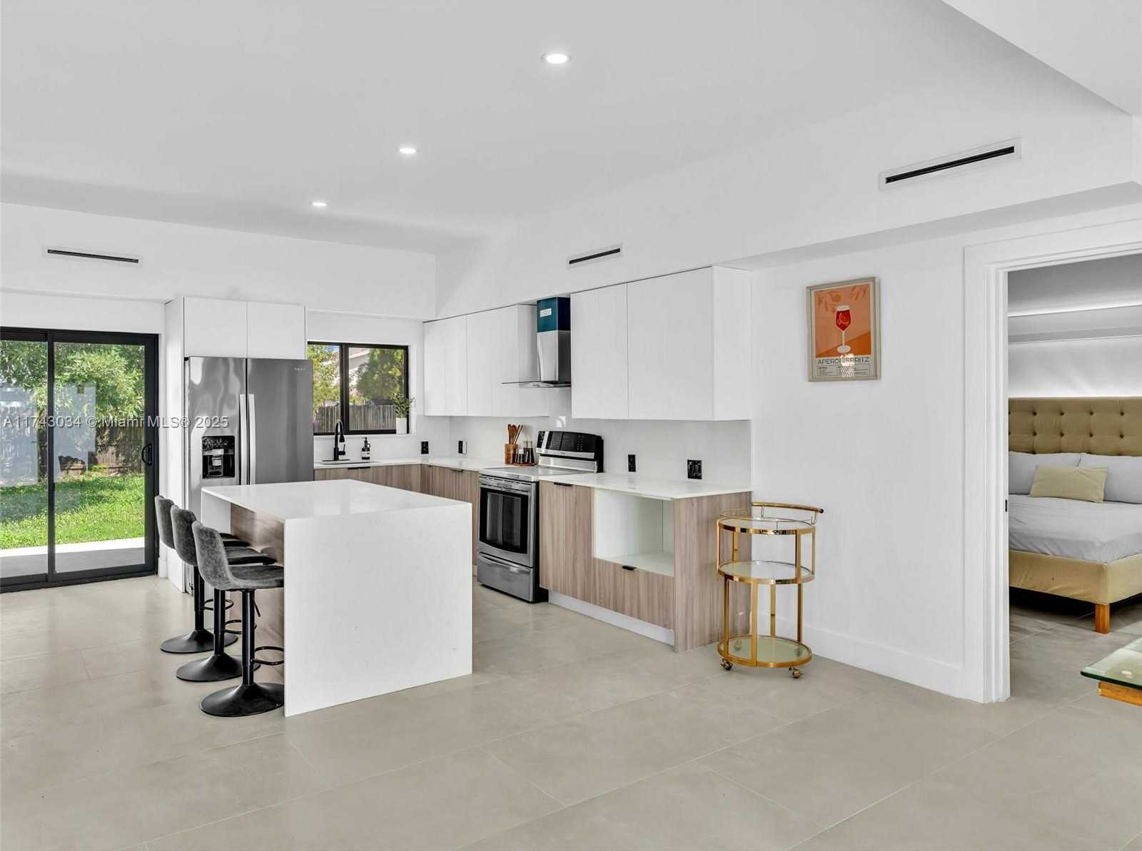 Small Image of 221 NORTH EAST 4TH ST, Hallandale Beach Number 10