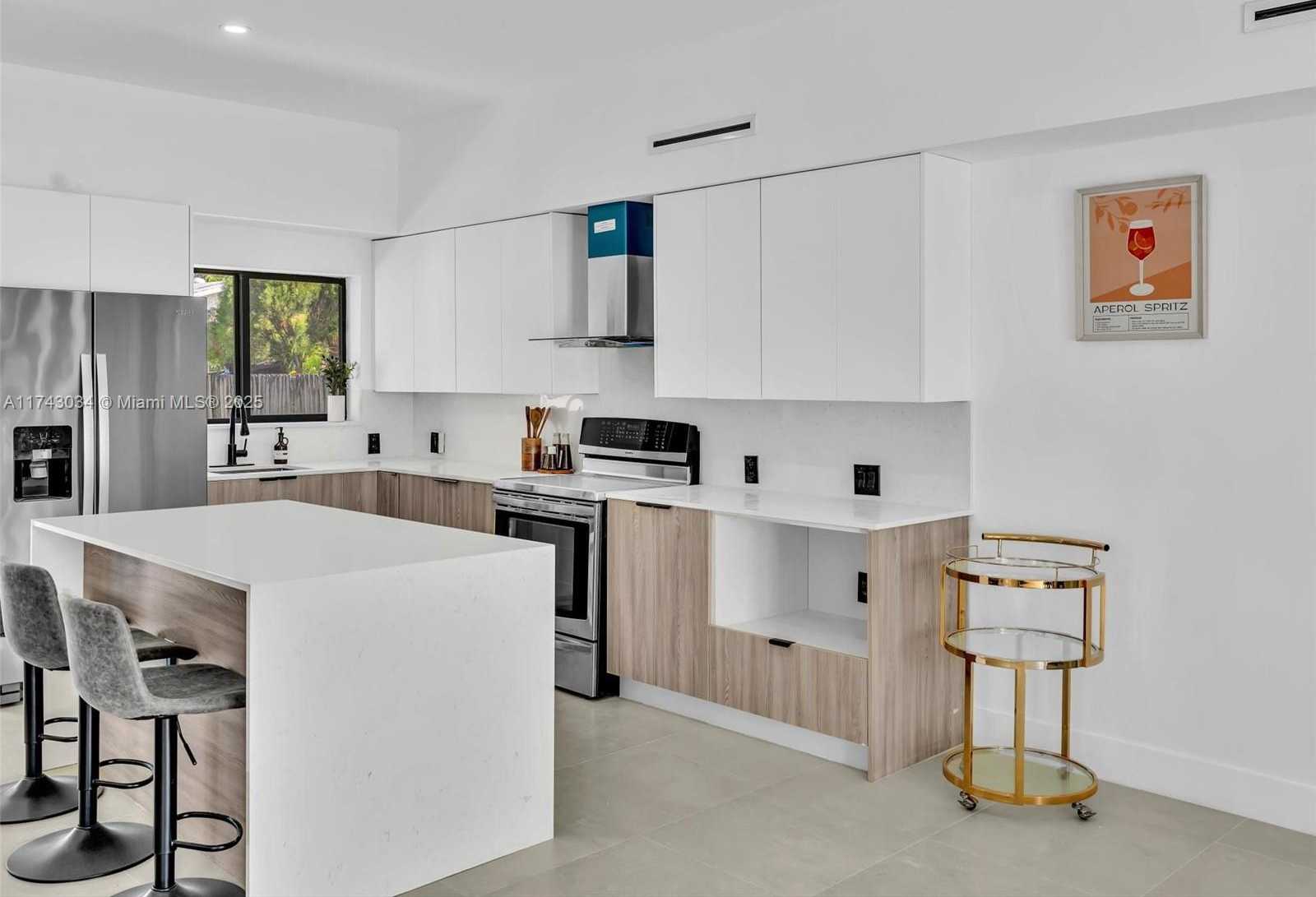 Small Image of 221 NORTH EAST 4TH ST, Hallandale Beach Number 11