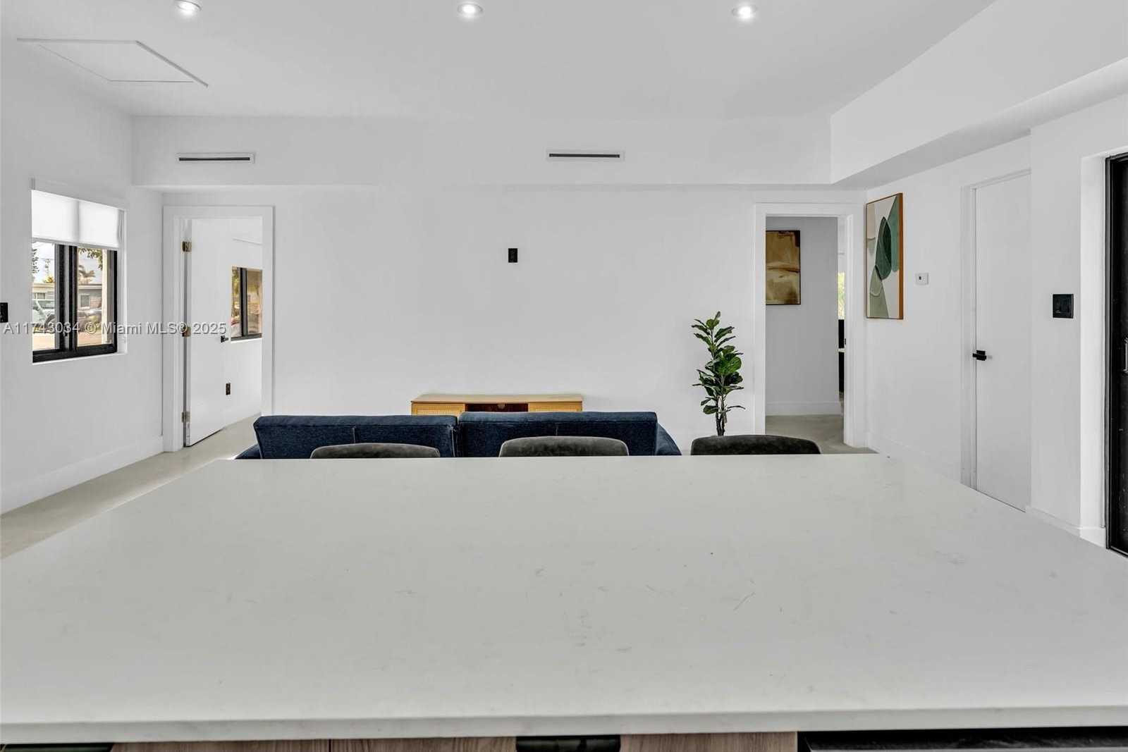 Small Image of 221 NORTH EAST 4TH ST, Hallandale Beach Number 19