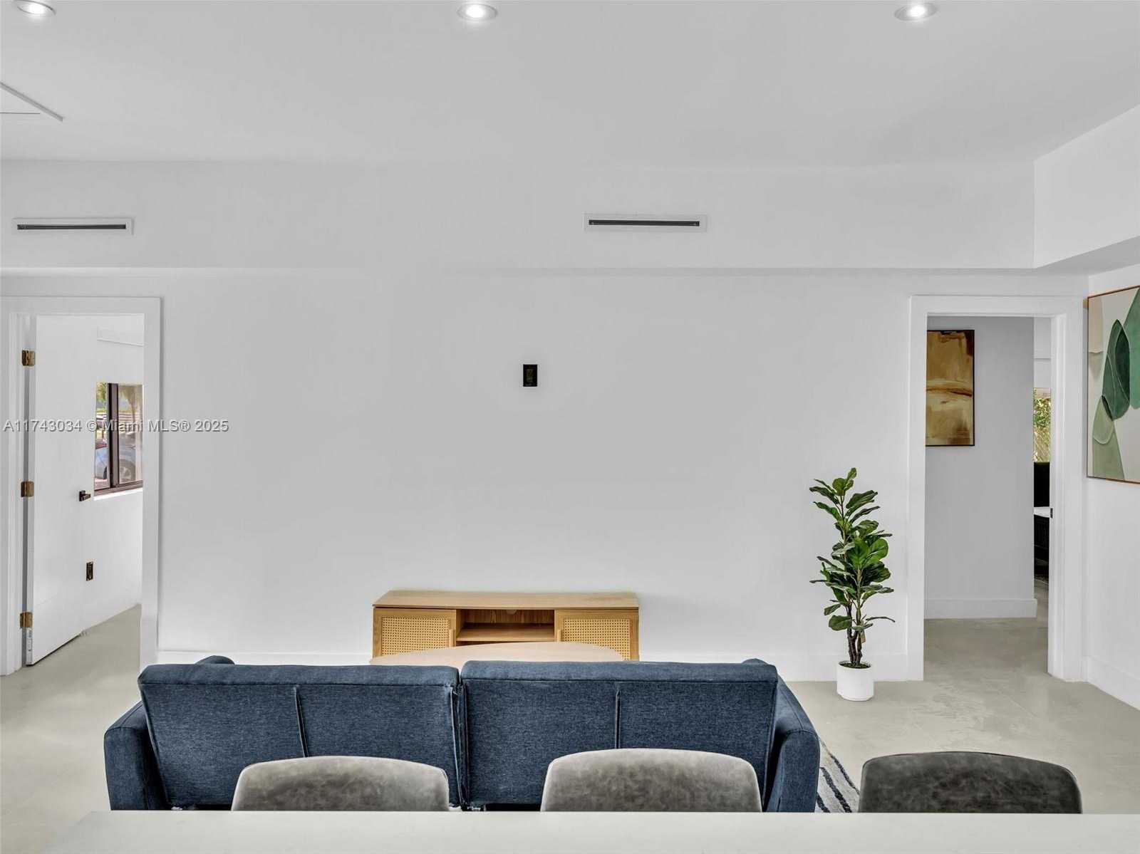 Small Image of 221 NORTH EAST 4TH ST, Hallandale Beach Number 20