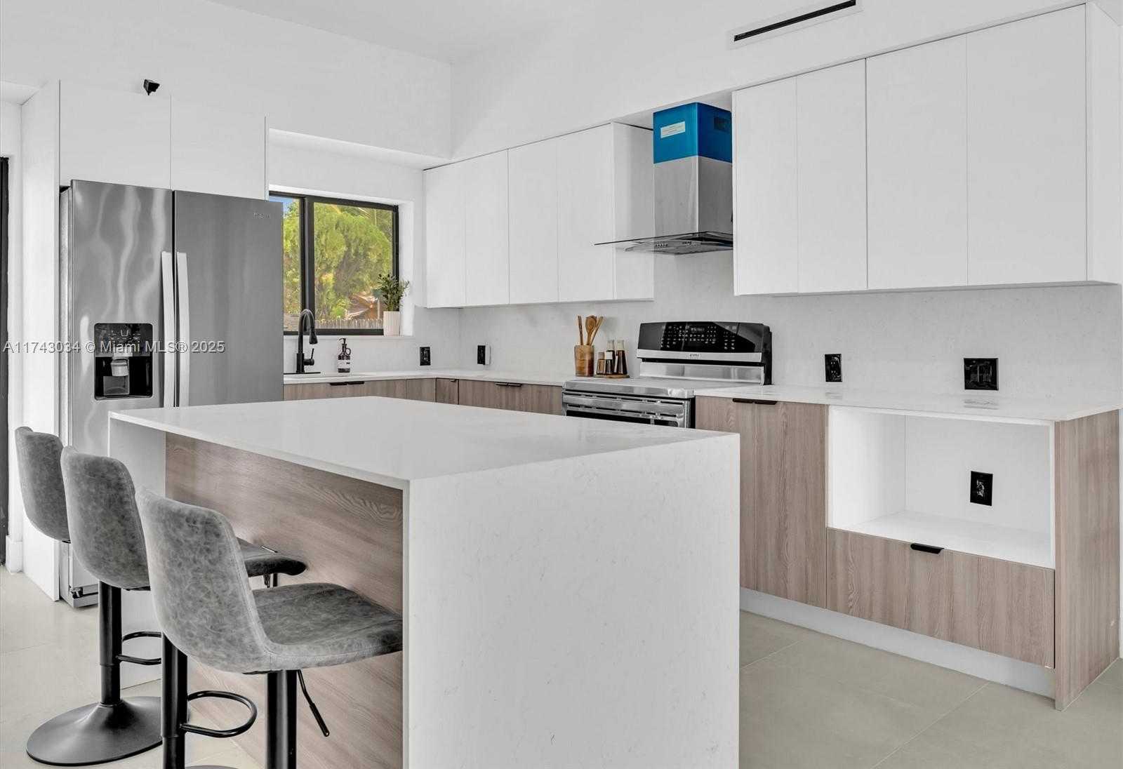 Small Image of 221 NORTH EAST 4TH ST, Hallandale Beach Number 21