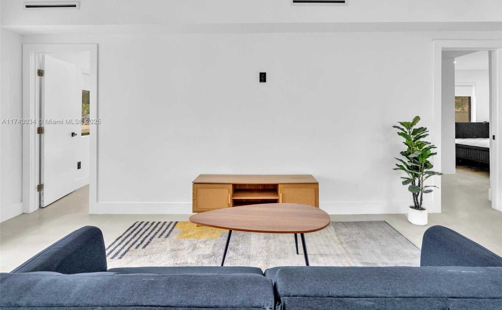Small Image of 221 NORTH EAST 4TH ST, Hallandale Beach Number 22